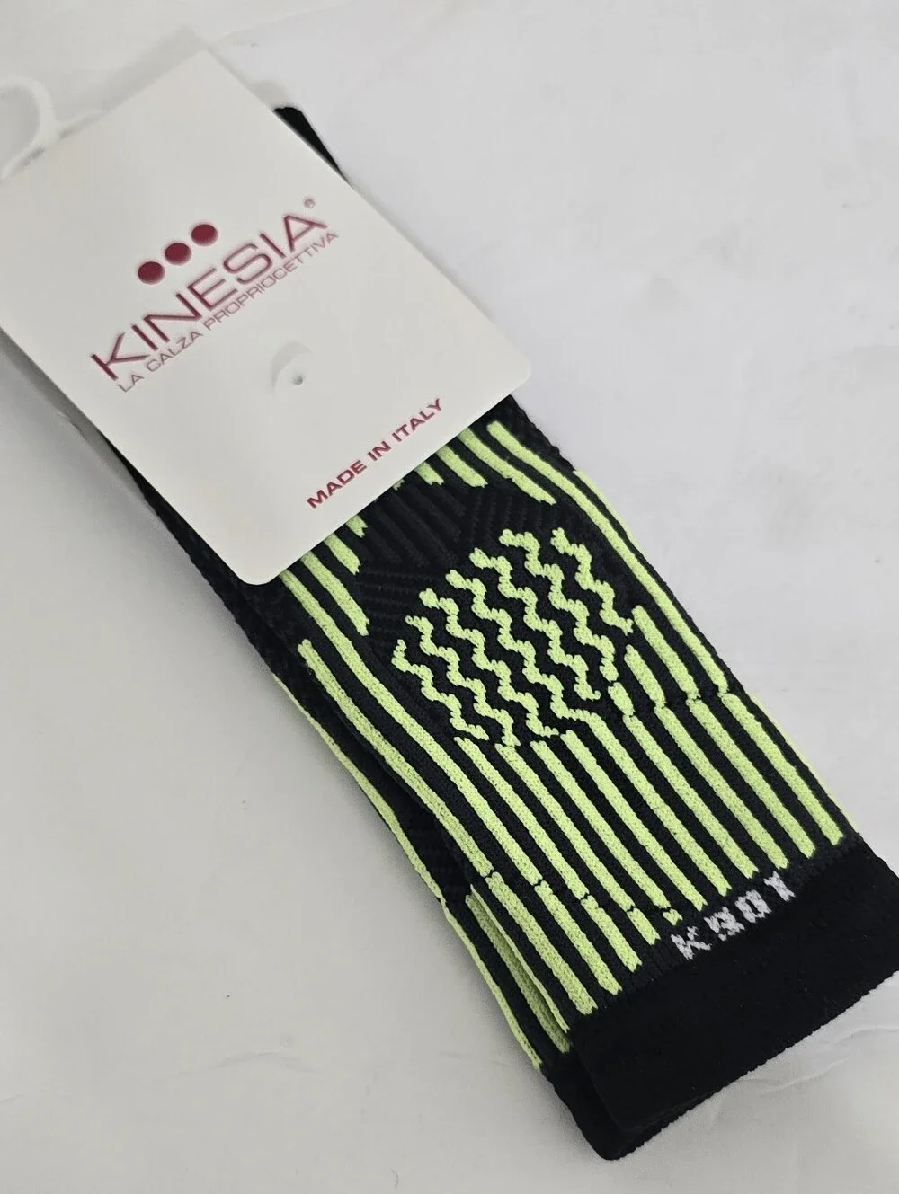 brand new KINESIA k901 Gymnastics Compression Half Socks OS Black Stripes Italy